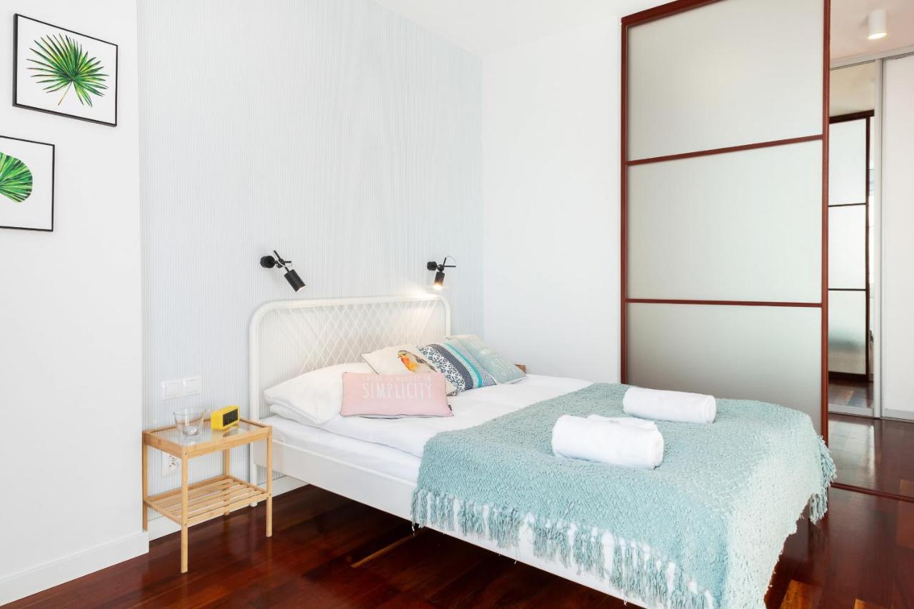 Apartments Warsaw Zelazna By Noclegi Renters Екстер'єр фото